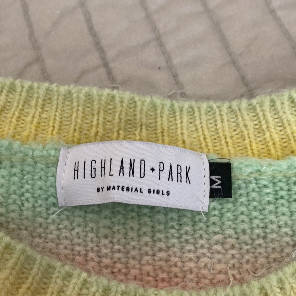 Sweater - Picture 2 of 3